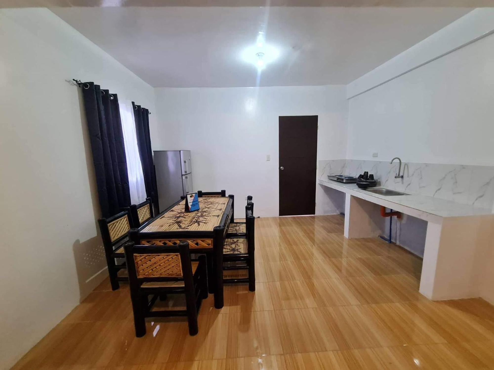 Alona'S Traditional Filipino Home Near 100 Islands Wharf 阿拉米诺斯 外观 照片